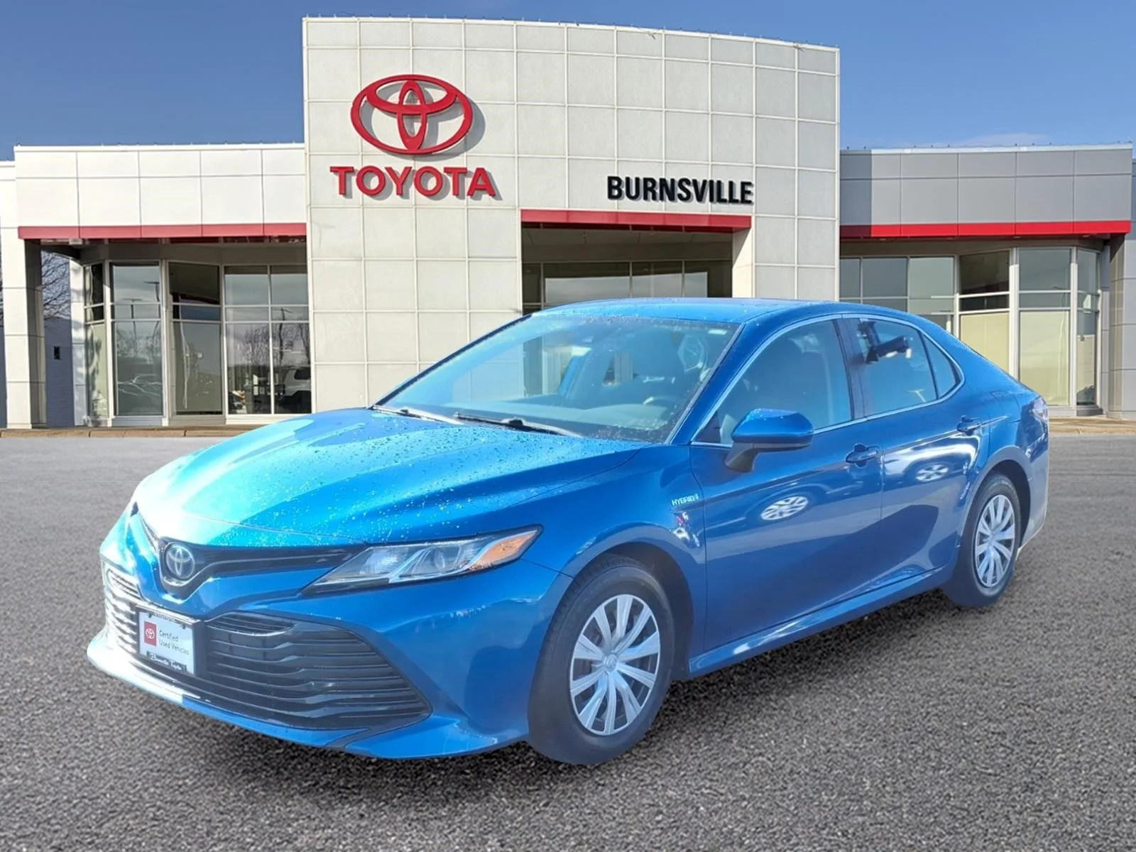 Used 2020 Blue Toyota LE image 8