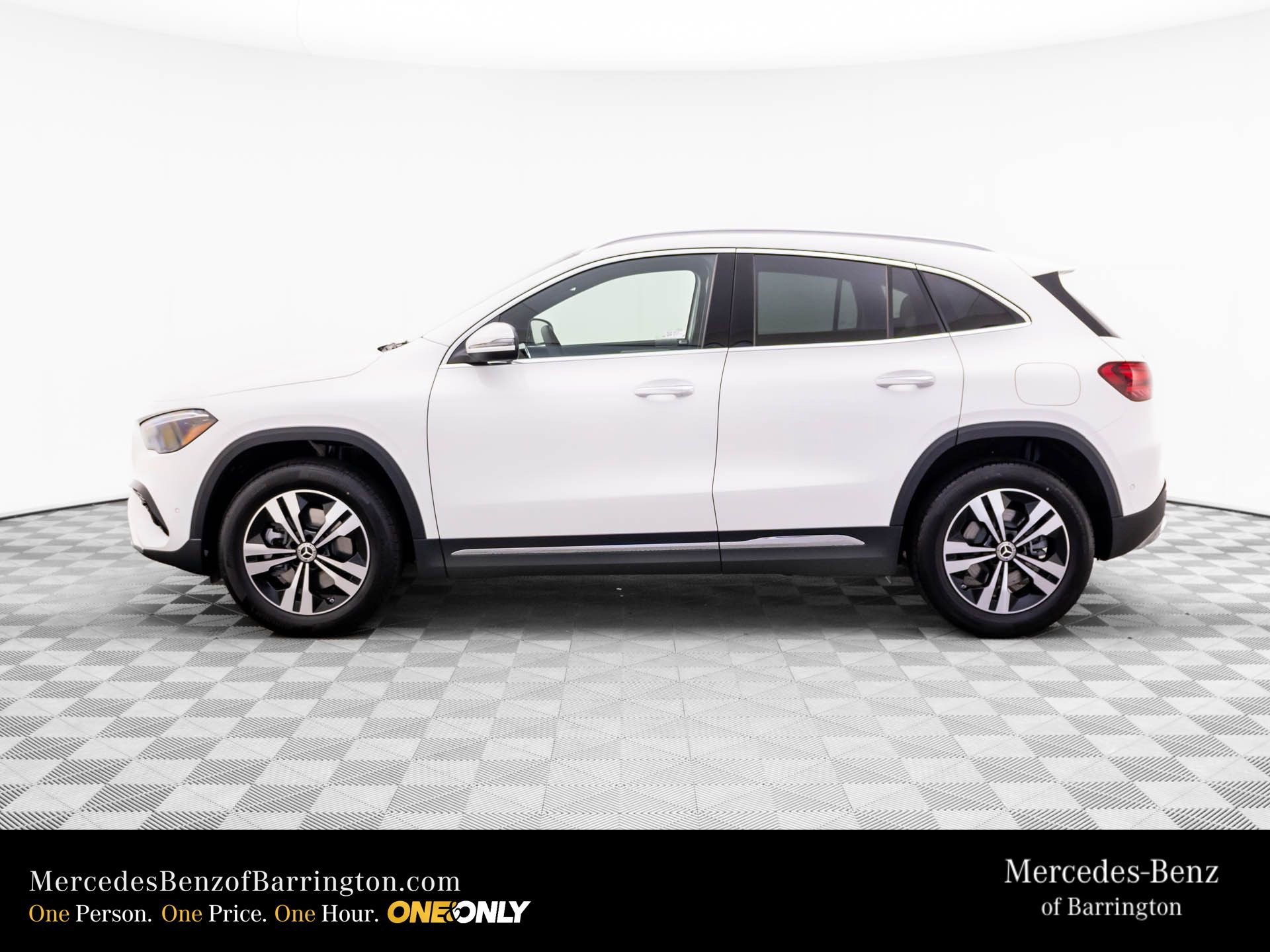 New 2026 Polar White Mercedes-Benz GLA 250 image 44