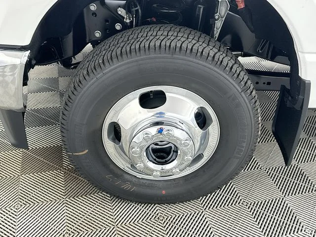 New 2026 White Ford King Ranch image 24