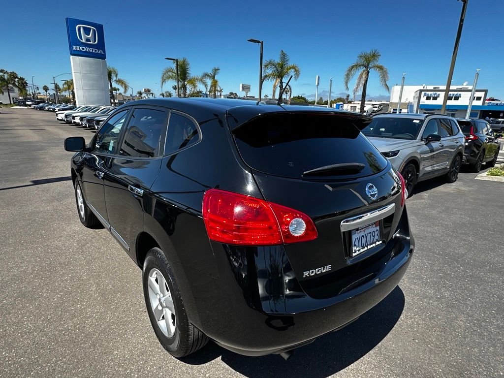 Used 2012 Black Nissan S image 6