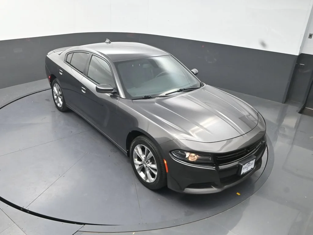 Used 2020 Gray Dodge SXT image 14