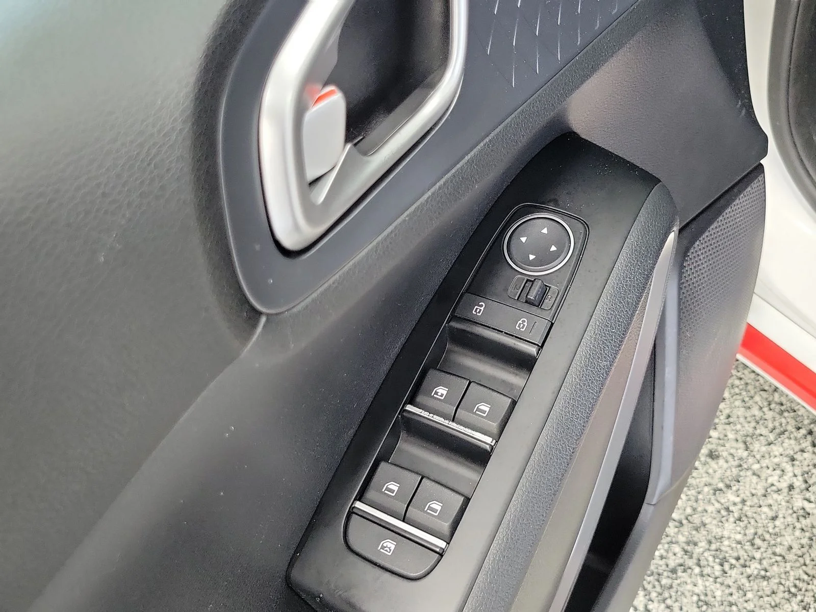 Used 2020 White Kia GT-Line image 7