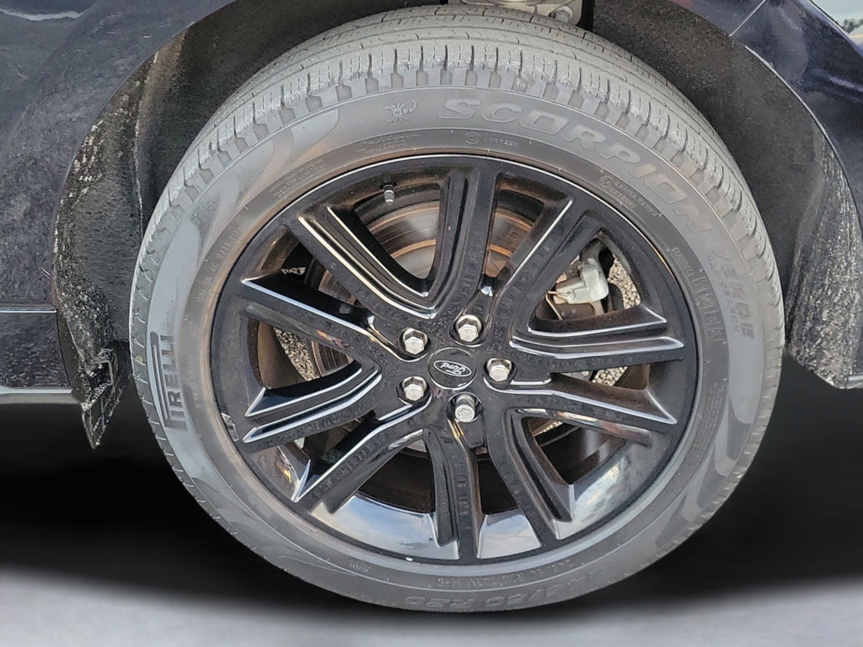 Used 2022 Black Metallic Ford ST Line image 8