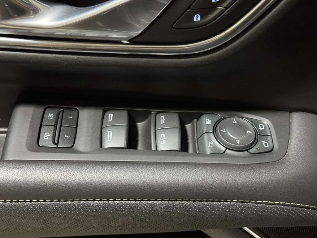 2024 GMC Yukon XL SLT - Photo 19
