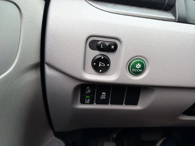 Used 2020  Honda LX image 21