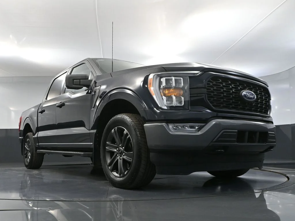 Used 2023 Blue Ford XLT image 56
