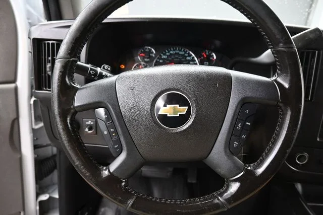 2021 Chevrolet Express Cargo Work Van - Photo 23