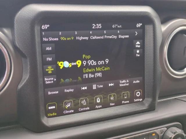 Used 2021 Green Jeep Rubicon image 21