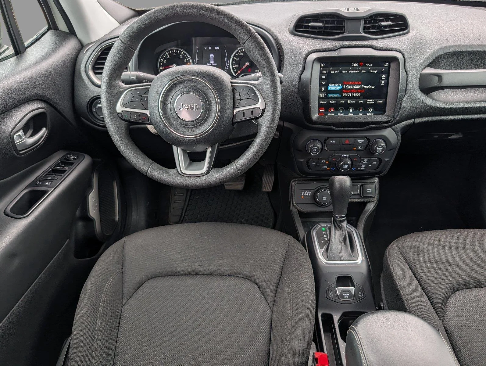 Used 2023 Alpine White Clearcoat Jeep Latitude image 28