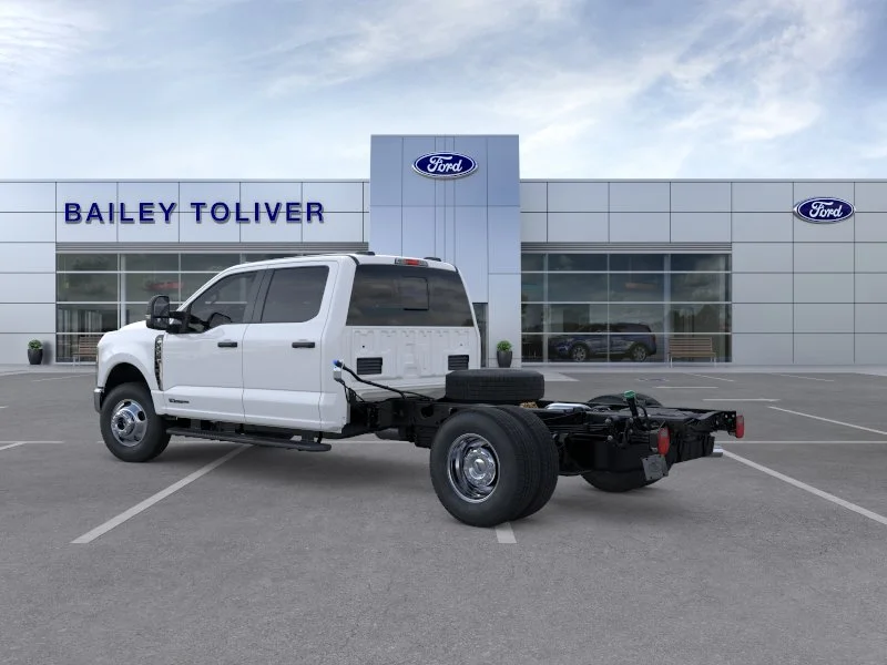 New 2026 Oxford White Ford F-350® XL image 29