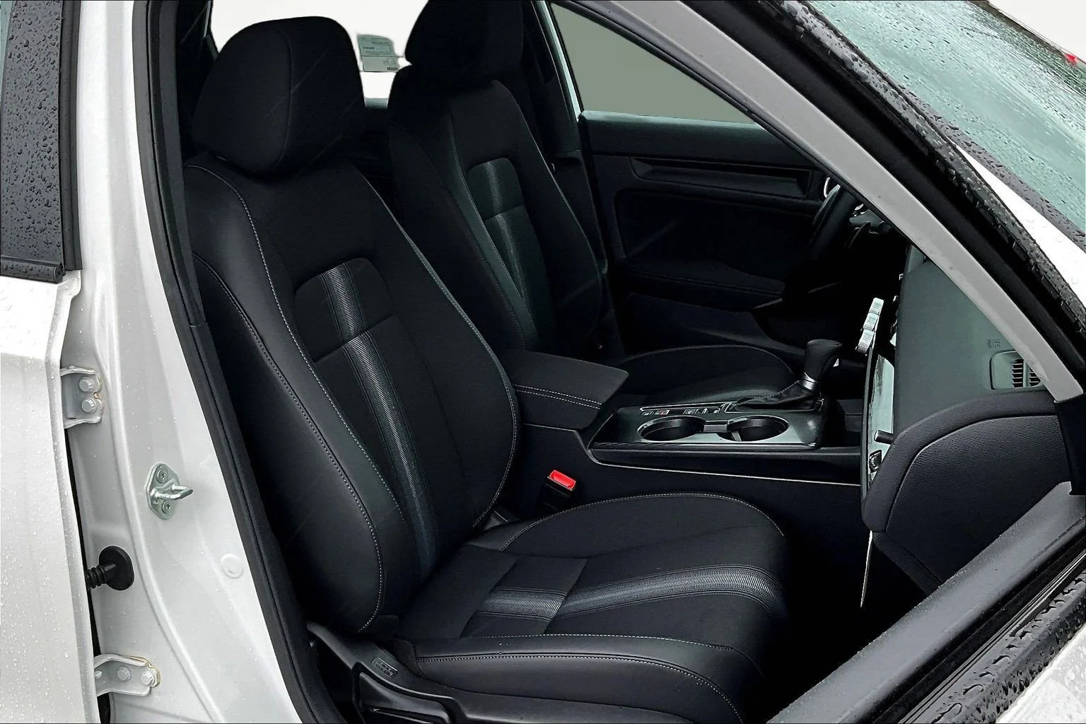 2026 Honda Civic Hatchback Sport - Photo 11