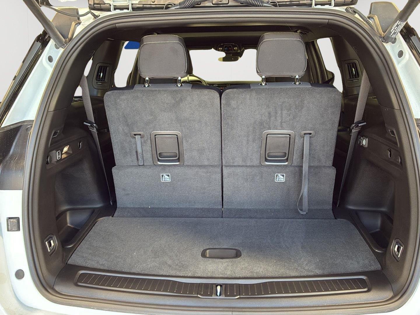 New 2026 Bright White Clearcoat Jeep Laredo X image 7