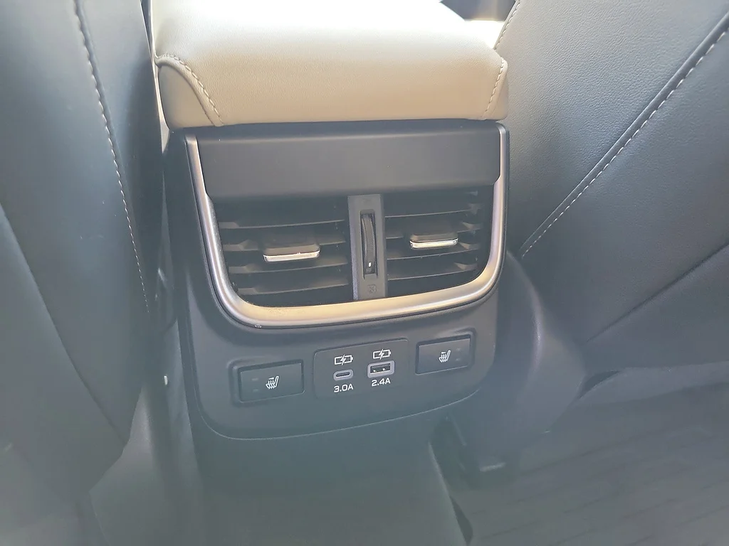 Used 2024 GREEN Subaru Limited image 10