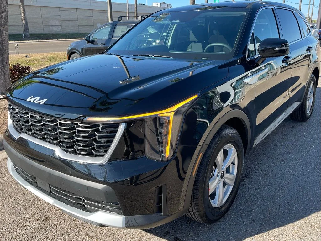 New 2026 Black Kia LX image 3