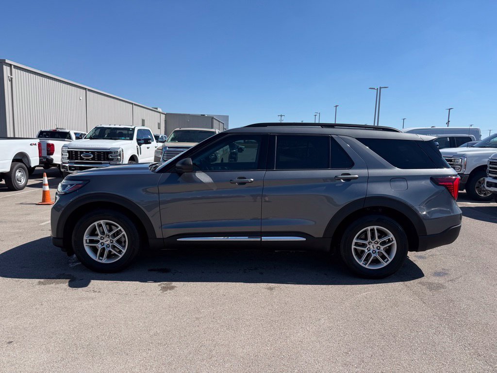 Used 2025 Gray Ford Active image 19