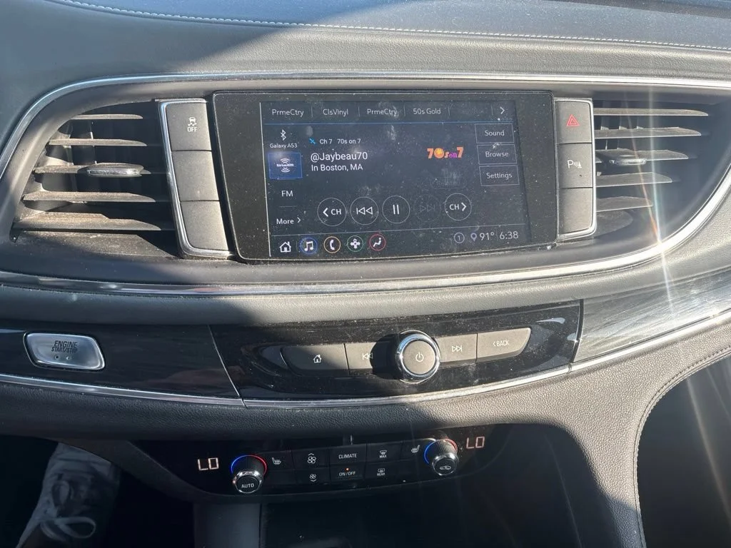 Used 2020 Includes Spectra Gray lower exterior accent color.) Buick Essence image 10
