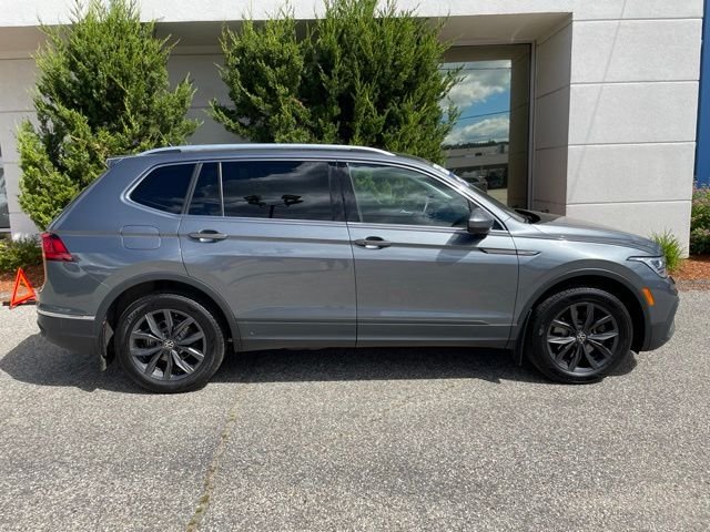 Used 2022 Platinum Gray Metallic Volkswagen 2.0T SE image 5