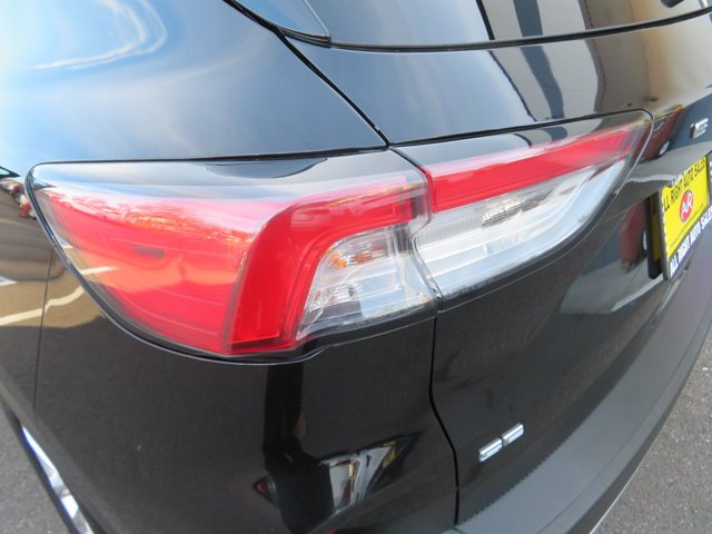 Used 2022 Agate Black Metallic Ford SE Hybrid image 34