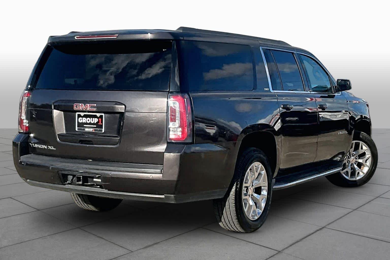 Used 2015 Iridium Metallic GMC SLT image 12