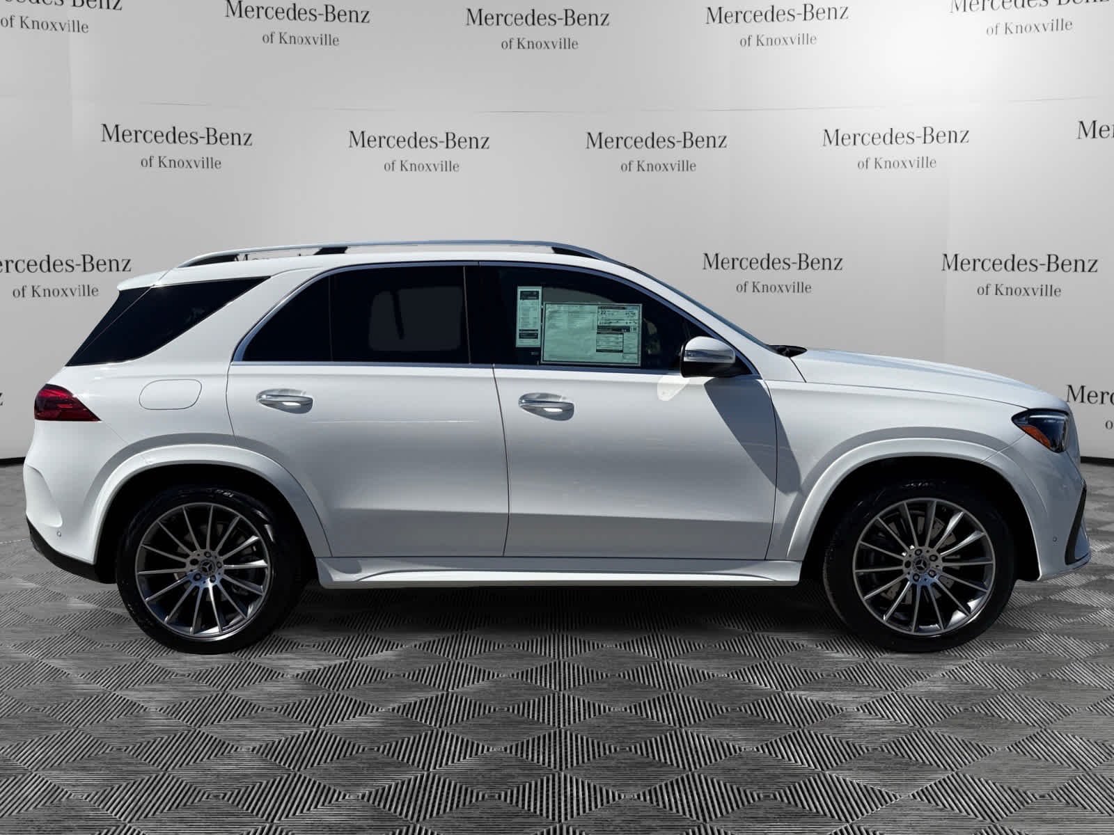 New 2026 Polar White Mercedes-Benz GLE 350 image 6