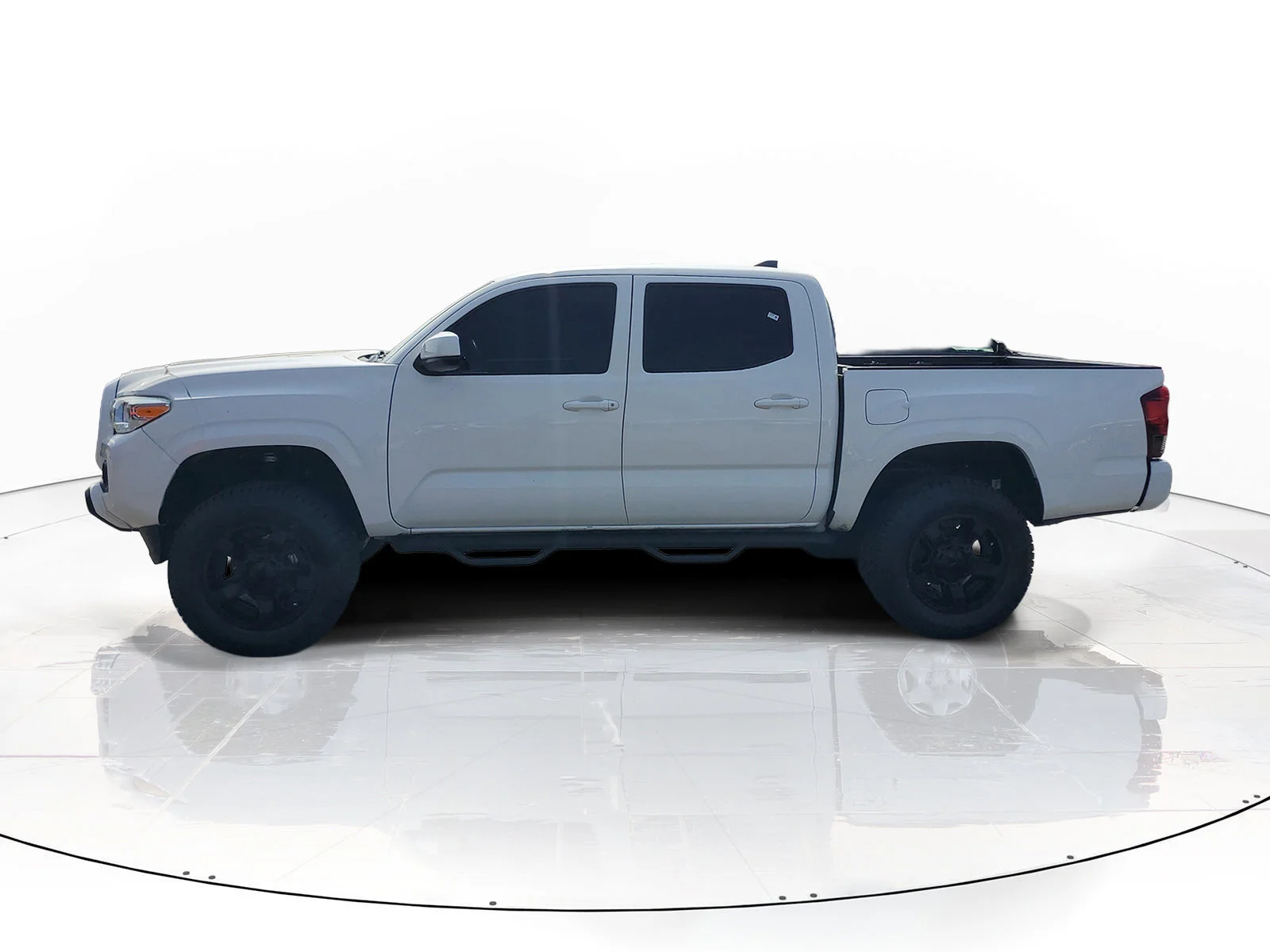 Certified Used 2019 White Toyota SR image 7