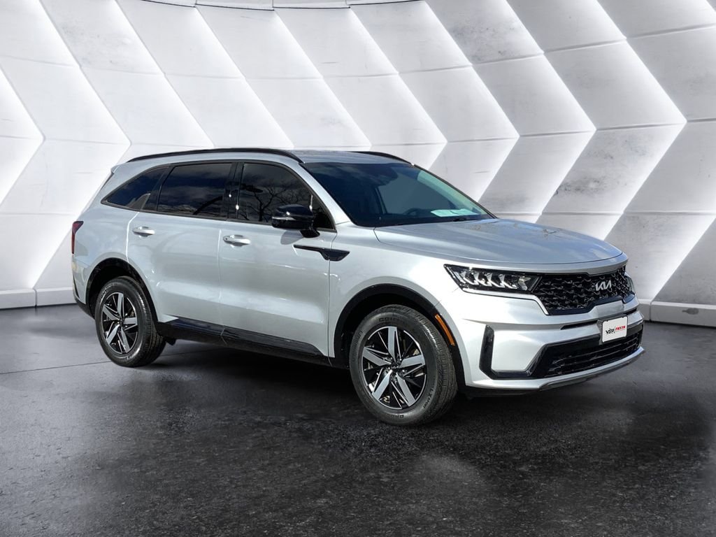 2022 Kia Sorento S FWD