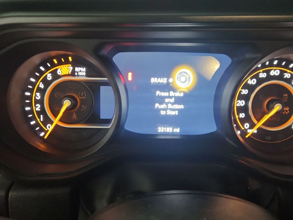 Used 2024 White Jeep Sport S image 19