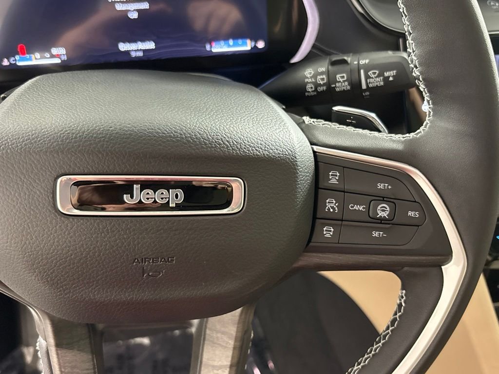 New 2026 Baltic Gray Metallic Clearcoat Jeep Limited image 31