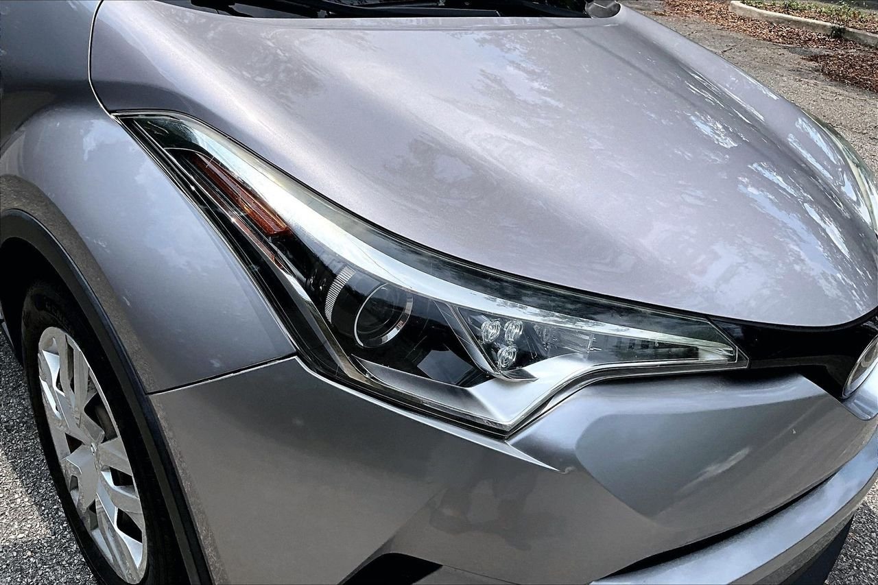 Used 2019 Silver Toyota LE image 32