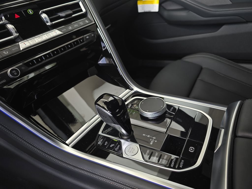 2026 BMW 8 Series 840i - Photo 19