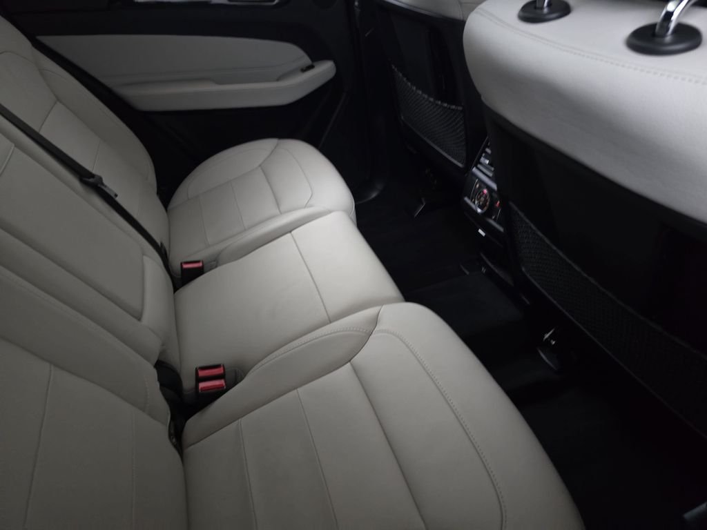 Used 2018  Mercedes-Benz GLE 350 image 13