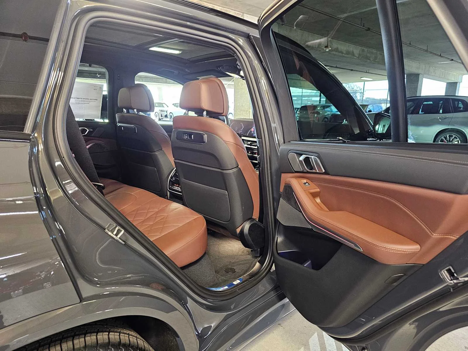 New 2026 Dravit Grey Metallic BMW xDrive40i image 38