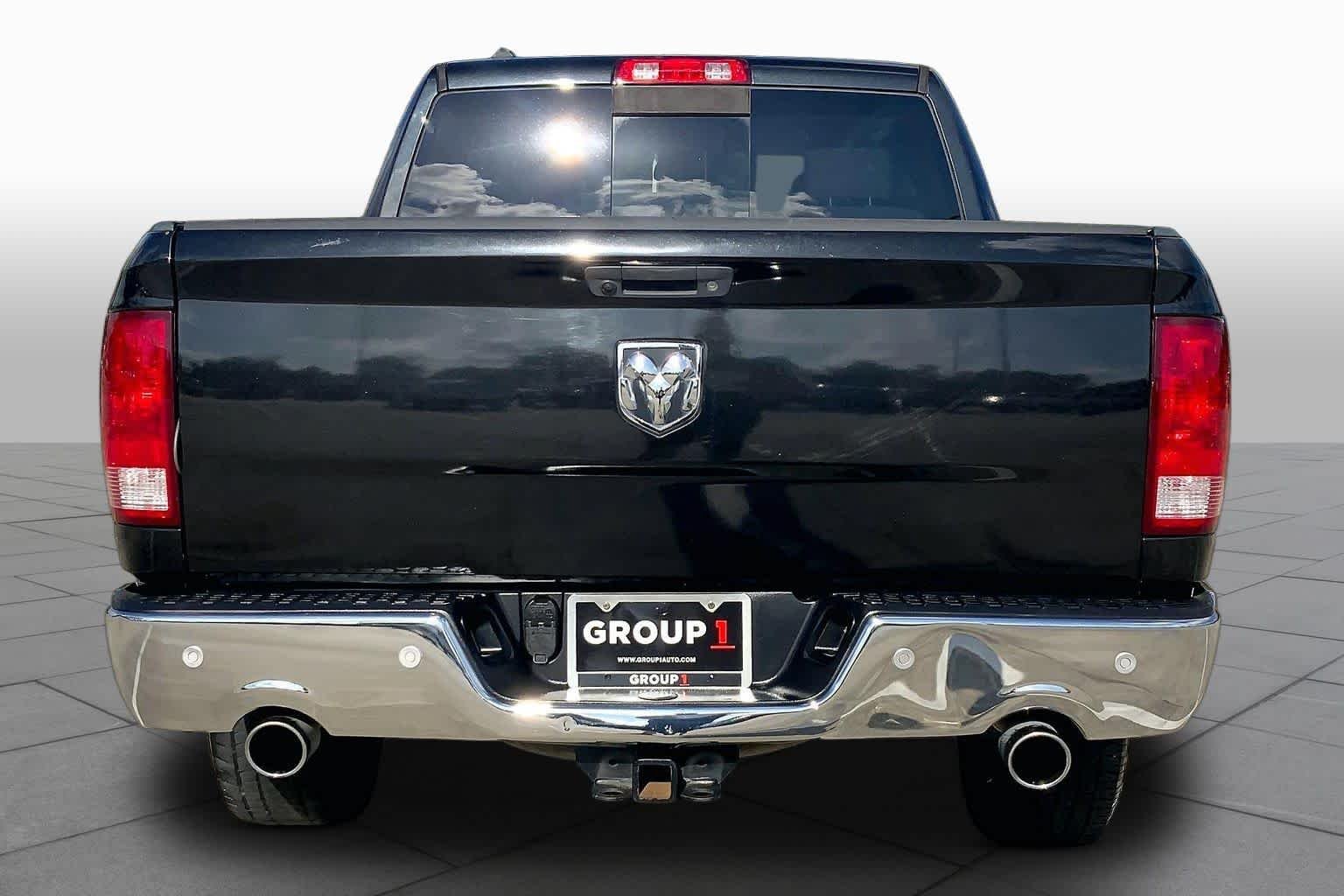 Used 2018 Brilliant Black Crystal Pearlcoat Ram Lone Star image 5