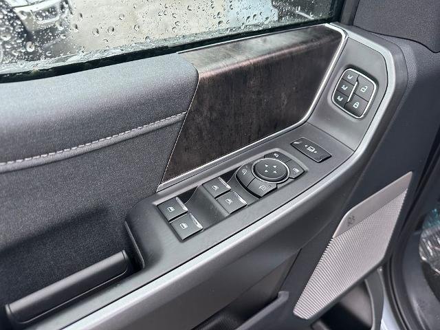 New 2026 Glacier Gray Metallic Tri-Coat Ford F-350® Lariat® image 28