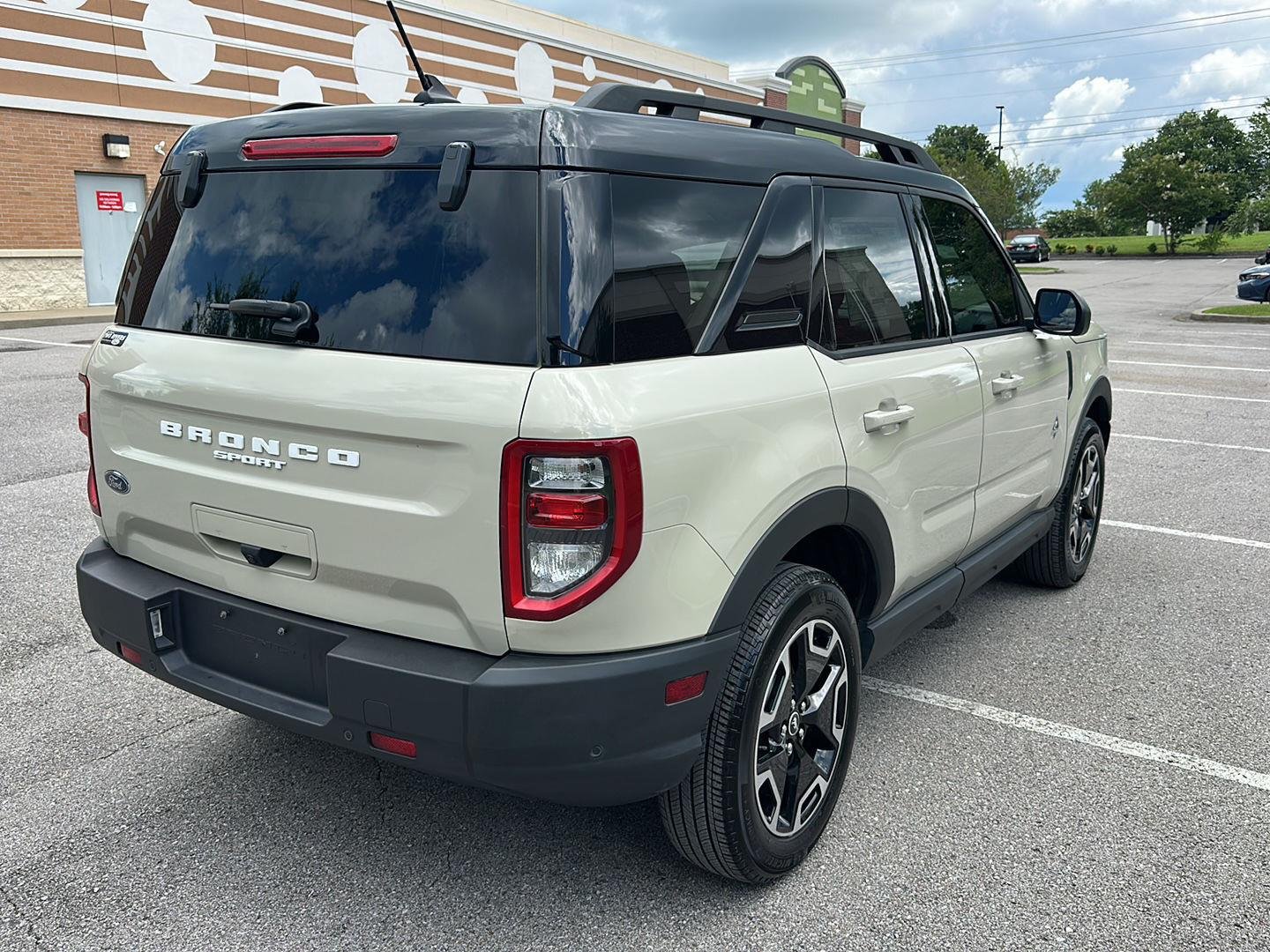 Certified Used 2024 Desert Sand Ford Outer Banks image 5