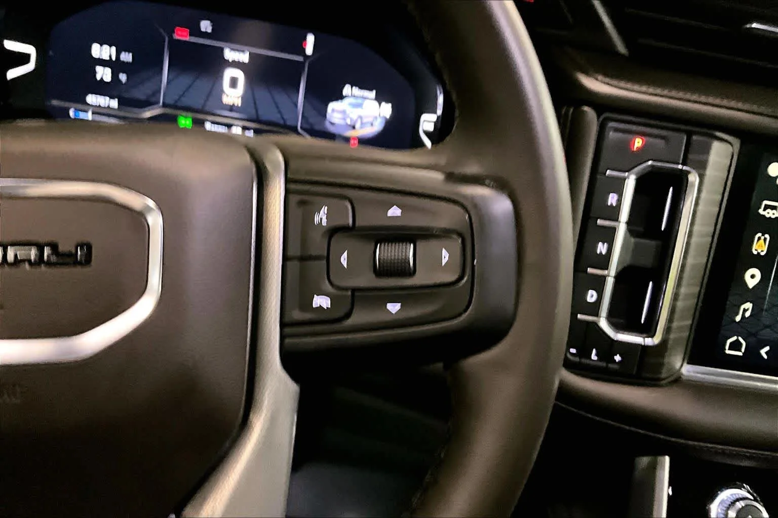 Used 2024 White Frost Tricoat GMC Denali image 25