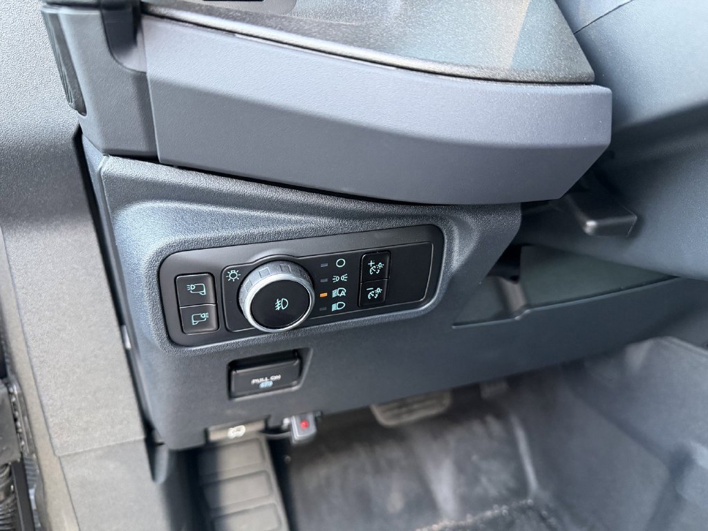 New 2025 Carbonized Gray Metallic Ford Badlands® image 27