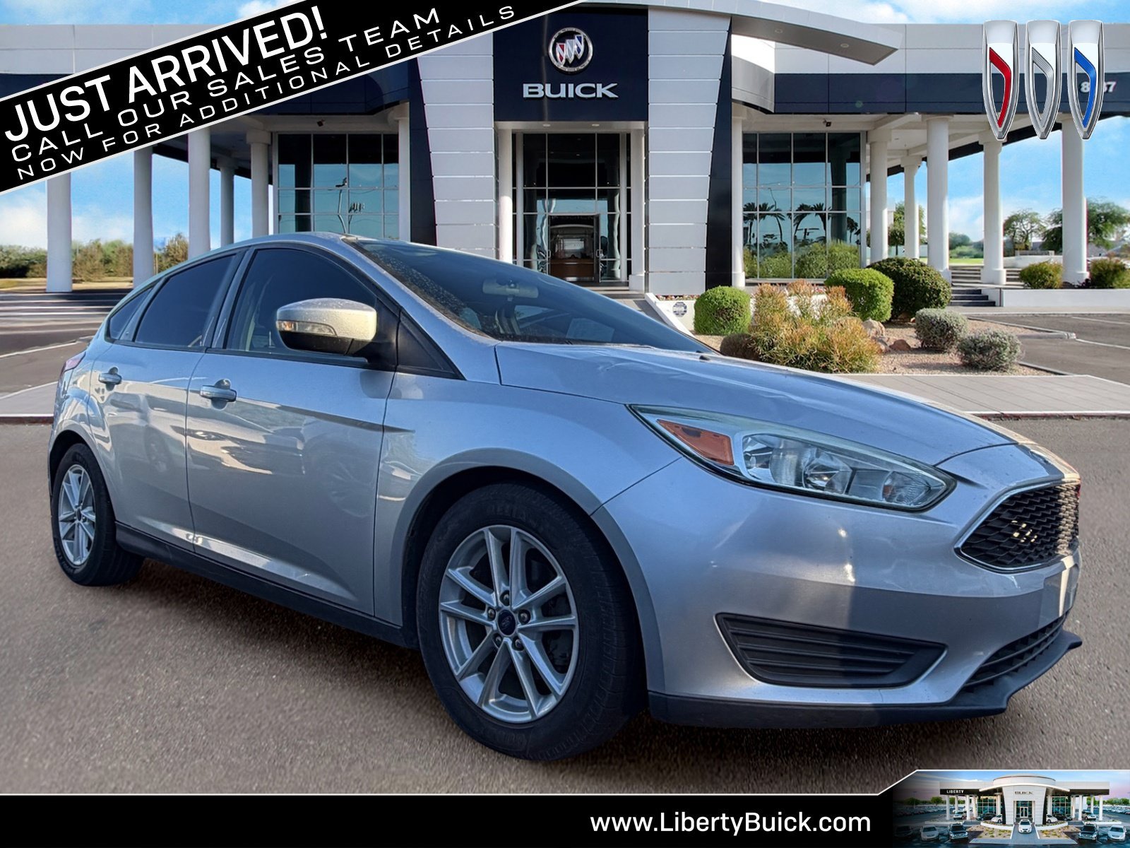 2017 Ford Focus 5 Door Hatch SE's photo