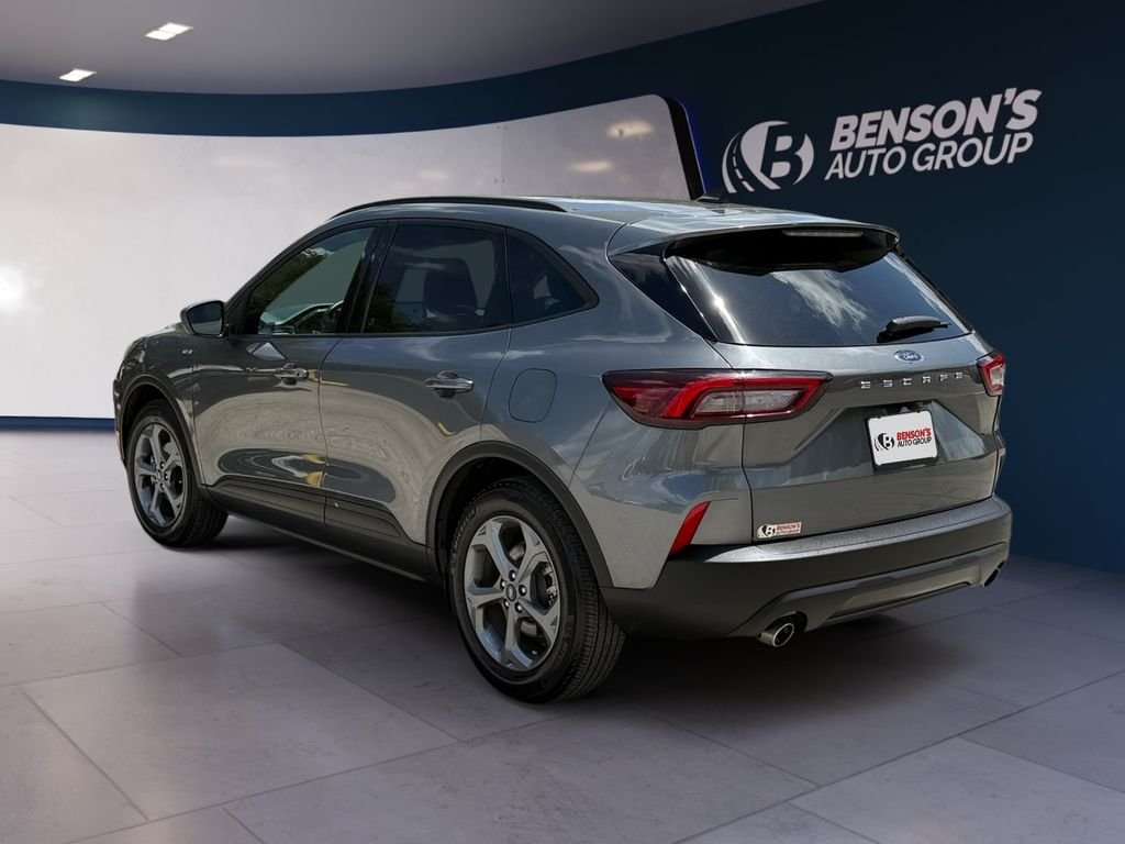 Used 2025 Gray Ford ST-Line image 3