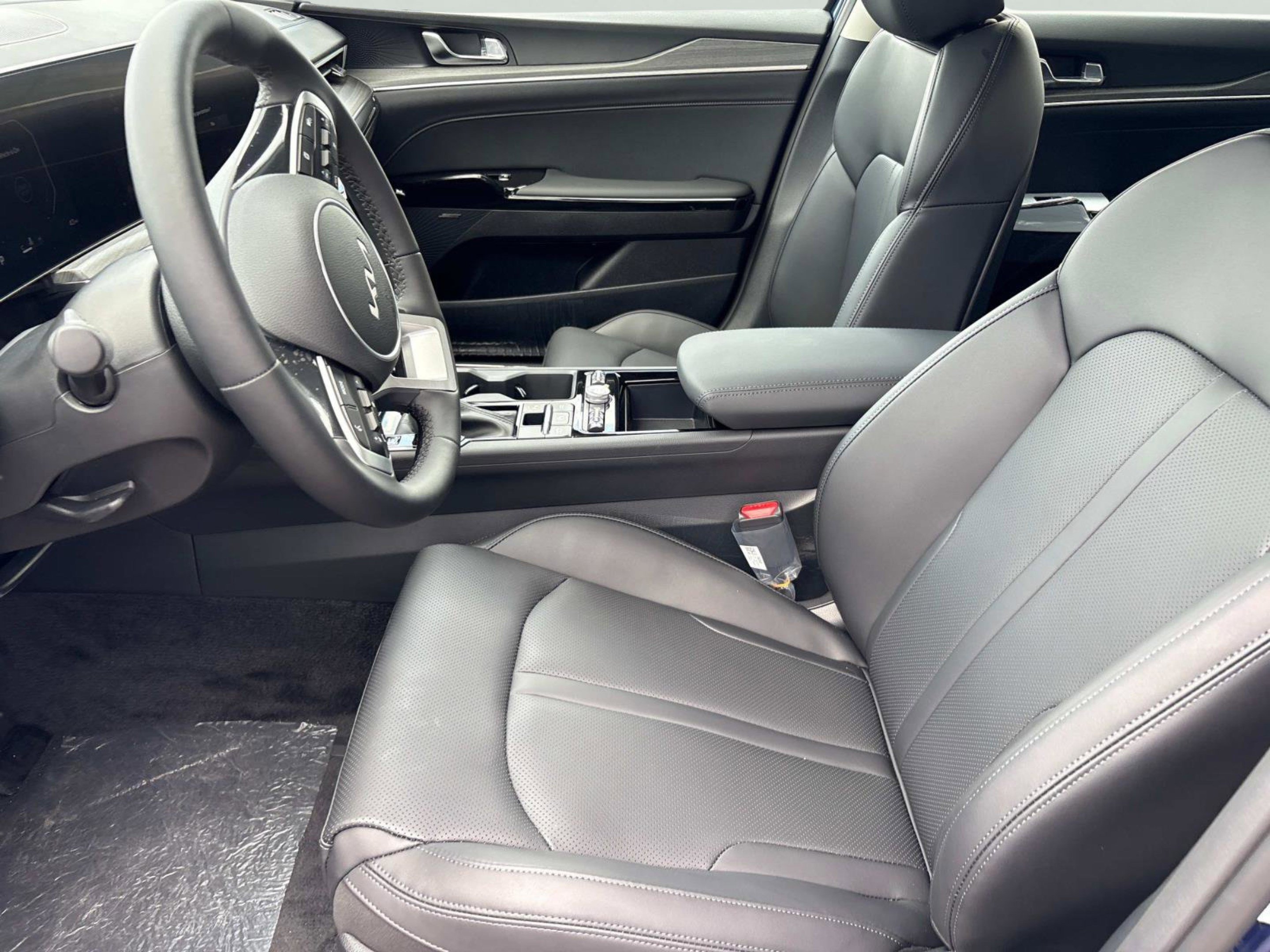 2025 Kia K5 EX - Photo 21