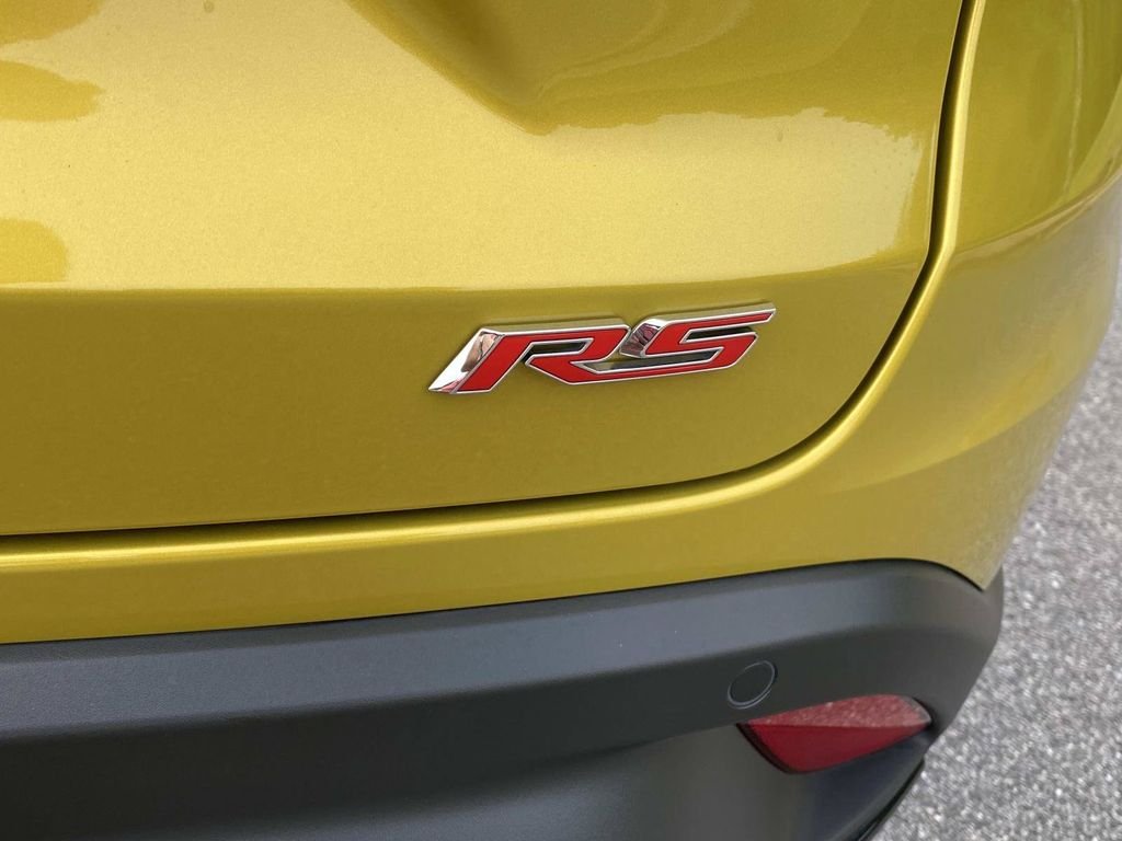 Certified Used 2025 Nitro Yellow Chevrolet 2RS image 6