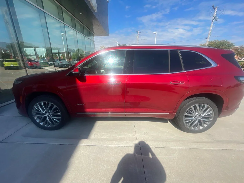 Used 2026 Red Buick Avenir image 5