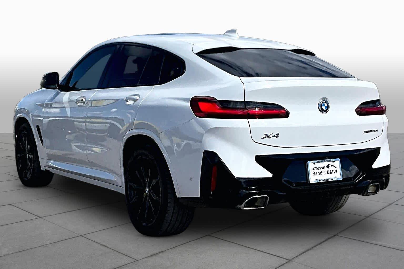Used 2022 Alpine White BMW xDrive30i image 9