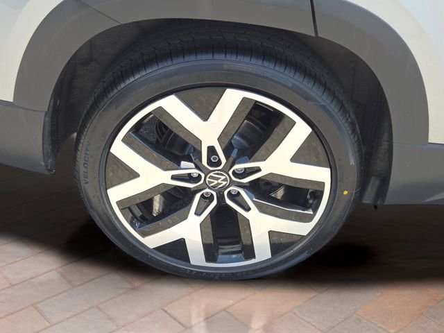Used 2023 Silver Metallic Volkswagen 1.5T SEL image 4