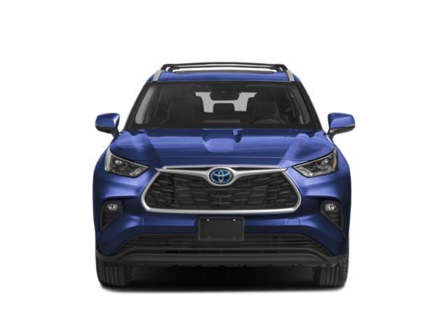 Used 2025 Pearl Toyota XLE image 4