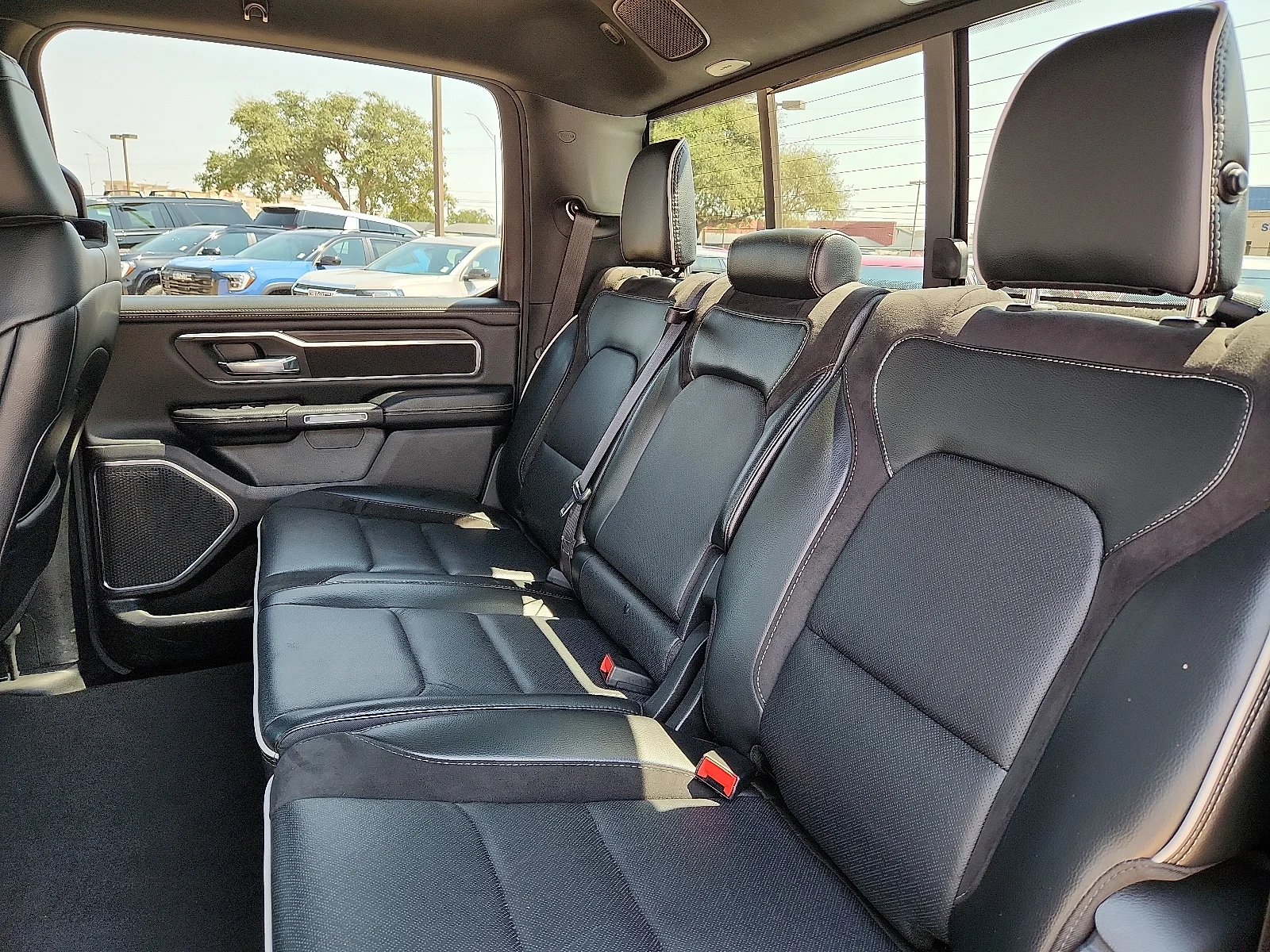 2025 RAM Ram 1500 Pickup Laramie - Photo 11