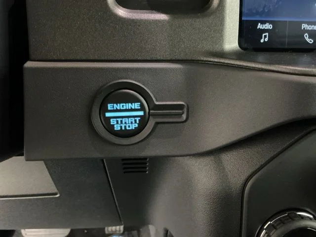 New 2025 Azure Gray Metallic Tri-Coat Ford Badlands image 25