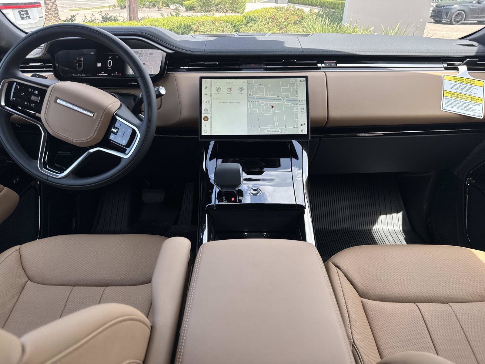 New 2026 Fuji White Land Rover SE image 9