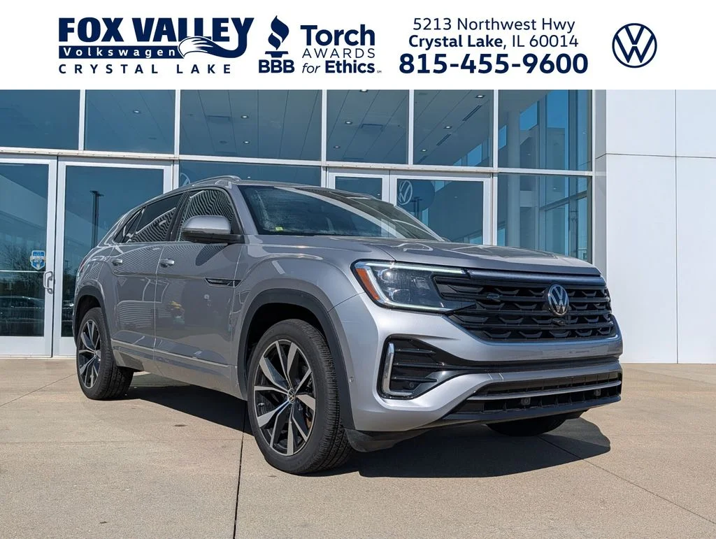 2025 Volkswagen Atlas Cross Sport 2.0T SEL Premium R-Line 4MOTION's photo