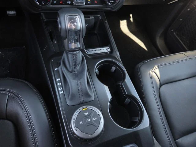 New 2026 Avalanche Gray Ford Outer Banks® image 9